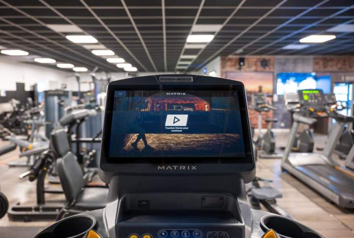 Salle de sport, Igny